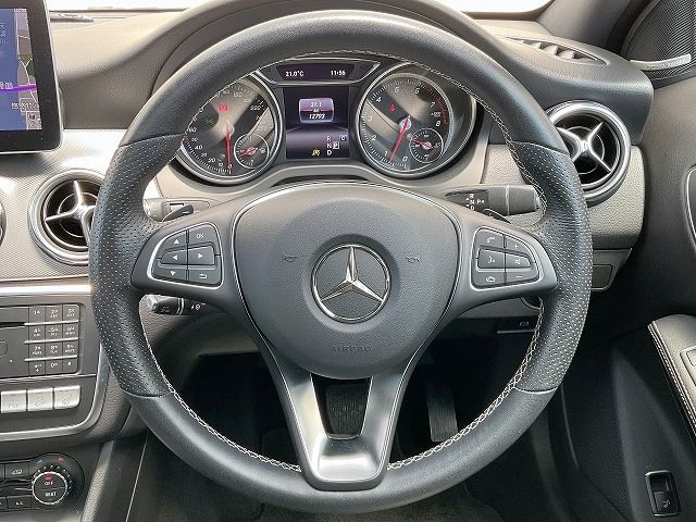 MERCEDES BENZ GLA CL 2019 Image 31