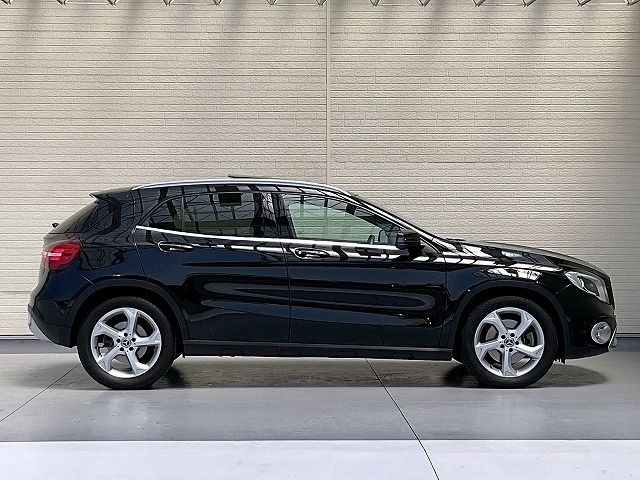 MERCEDES BENZ GLA CL 2019 Image 31