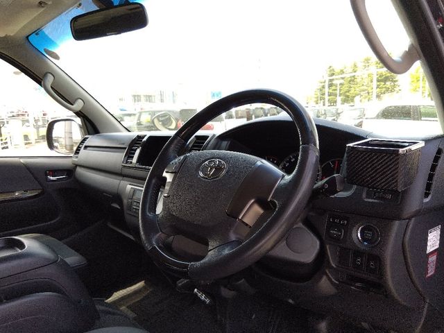 TOYOTA HIACE VAN 4WD 2015 Image 31
