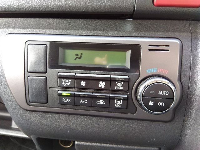 TOYOTA HIACE VAN 4WD 2015 Image 31