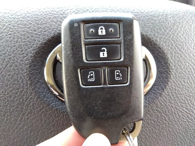 TOYOTA HIACE VAN 4WD 2015 Image 31