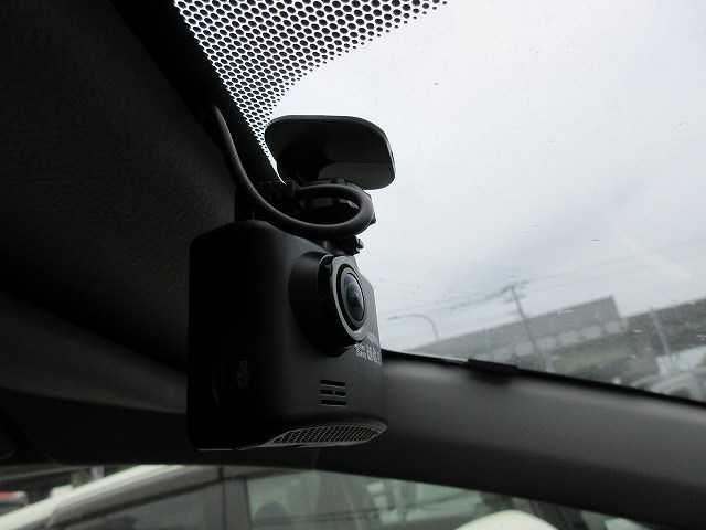 TOYOTA VITZ 2019 Image 31