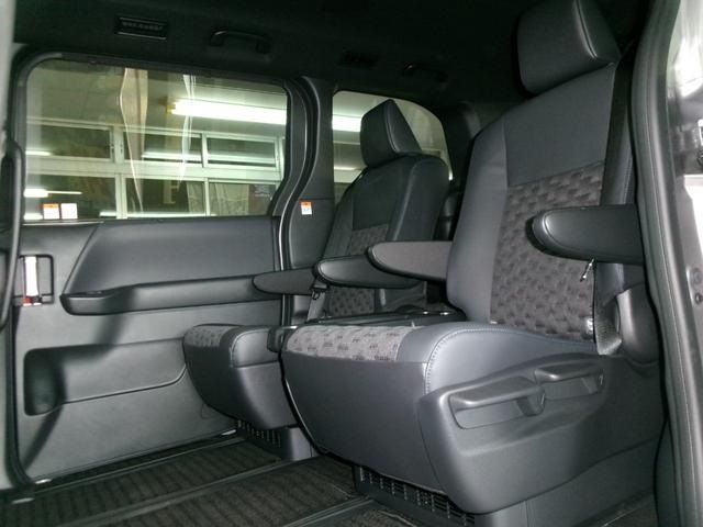 TOYOTA VOXY HYBRID 4WD 2023 Image 31