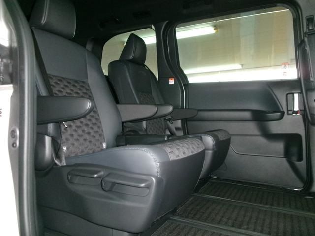 TOYOTA VOXY HYBRID 4WD 2023 Image 31