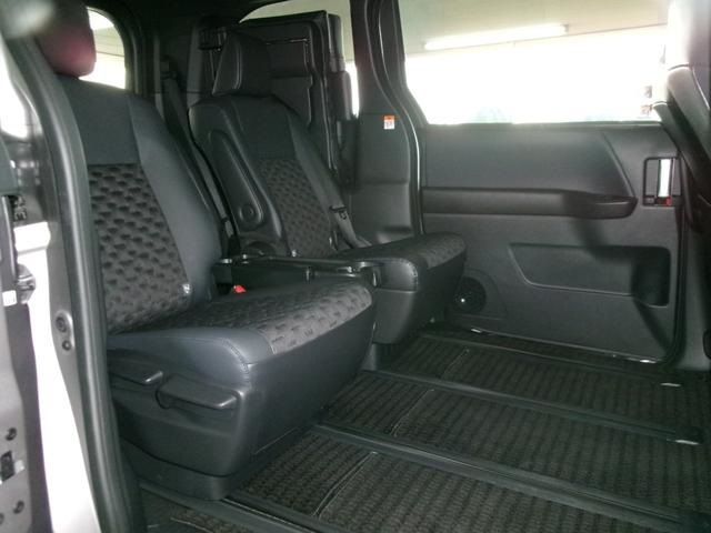 TOYOTA VOXY HYBRID 4WD 2023 Image 31