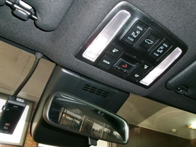 TOYOTA VOXY HYBRID 4WD 2023 Image 31