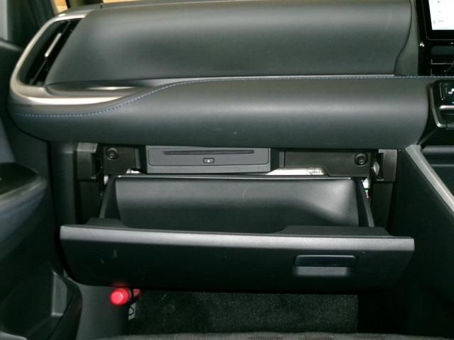 TOYOTA VOXY HYBRID 4WD 2023 Image 31