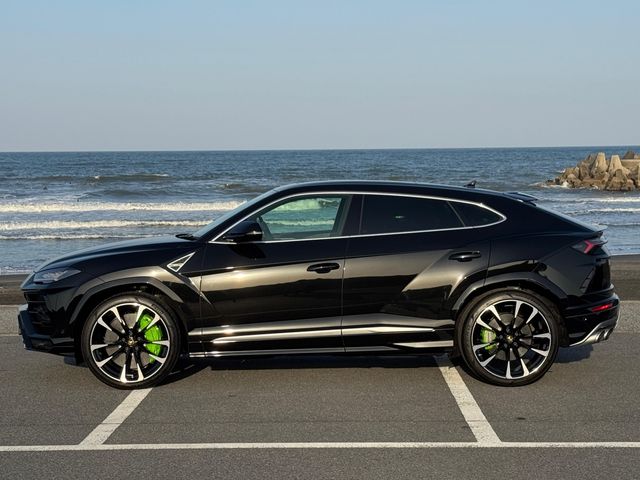 LAMBORGHINI URUS 2020 Image 31