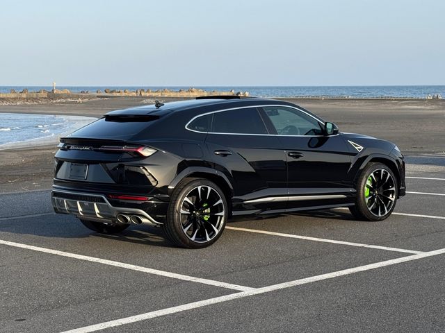 LAMBORGHINI URUS 2020 Image 31