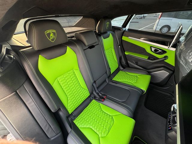 LAMBORGHINI URUS 2020 Image 31