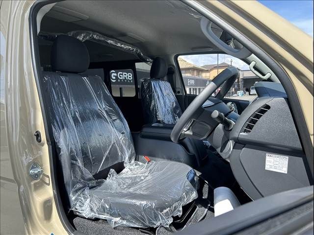 TOYOTA HIACE VAN 4WD 2024 Image 31