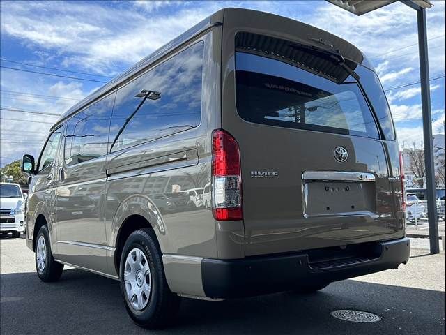 TOYOTA HIACE VAN 4WD 2024 Image 31