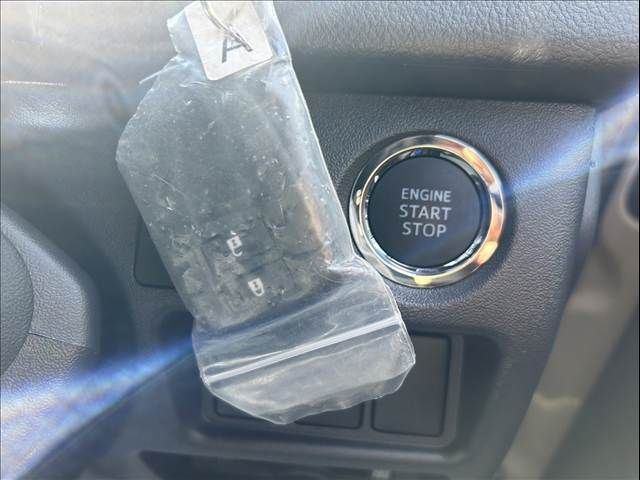 TOYOTA HIACE VAN 4WD 2024 Image 31