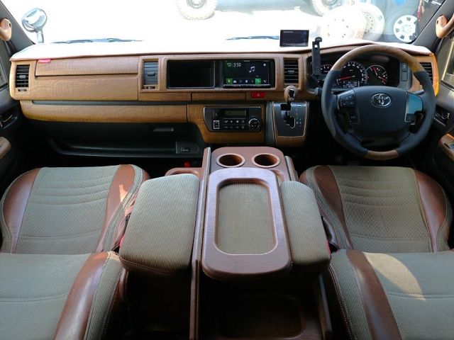 TOYOTA REGIUSACE VAN 4WD 2019 Image 31