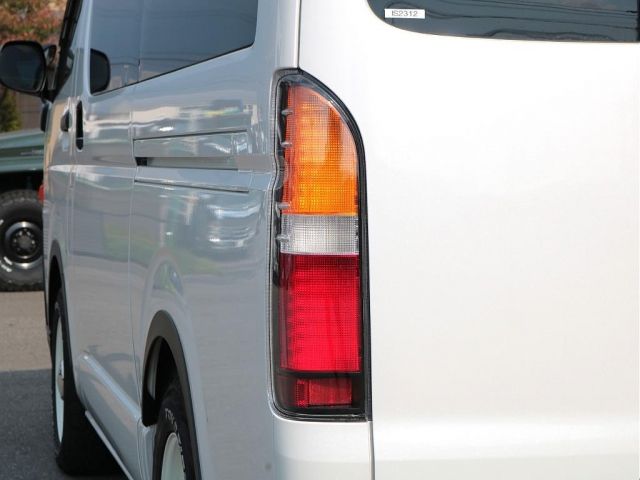 TOYOTA REGIUSACE VAN 4WD 2019 Image 31