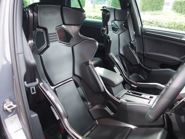 VOLKSWAGEN GOLF GTI 2019 Image 31