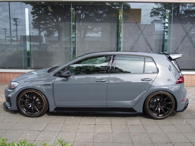 VOLKSWAGEN GOLF GTI 2019 Image 31