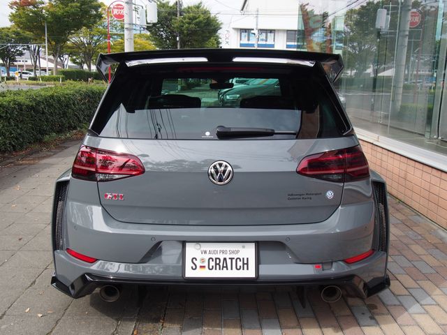 VOLKSWAGEN GOLF GTI 2019 Image 31