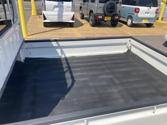 DAIHATSU HIJET TRUCK 2017 Image 31