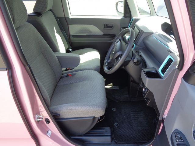 DAIHATSU TANTO 2020 Image 31