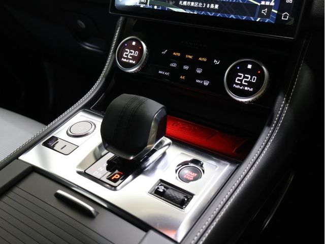 JAGUAR F-PACE 2024 Image 31