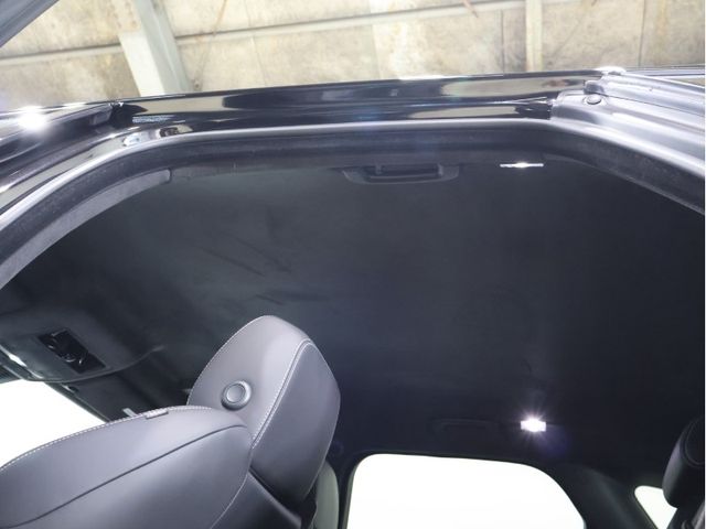 JAGUAR F-PACE 2024 Image 31