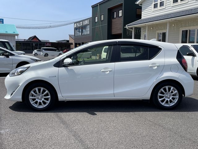 TOYOTA AQUA 2018 Image 31