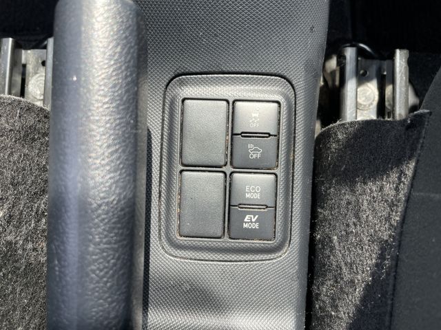 TOYOTA AQUA 2018 Image 31