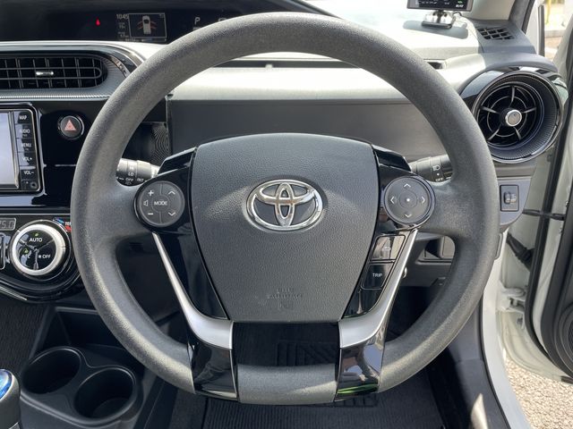 TOYOTA AQUA 2018 Image 31