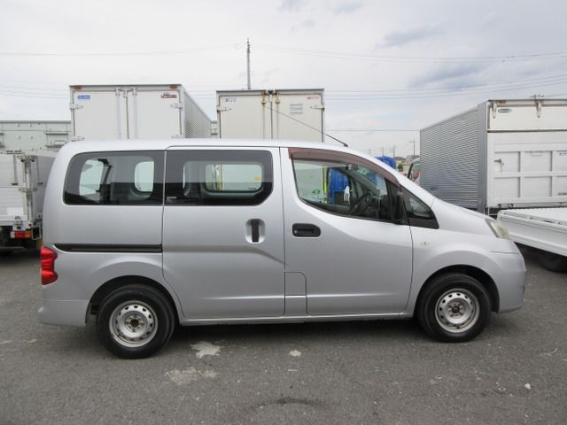 NISSAN NV200 VANETTE VAN 2011 Image 31