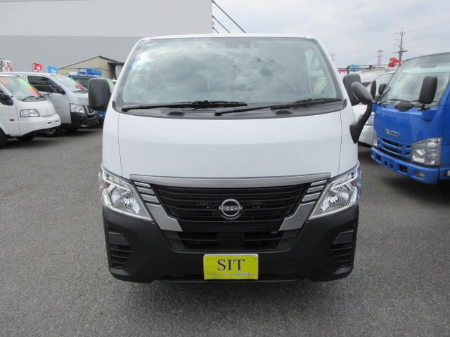 NISSAN CARAVAN VAN 2WD 2022 Image 31