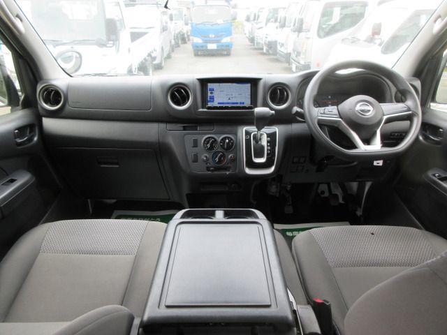 NISSAN CARAVAN VAN 2WD 2022 Image 31