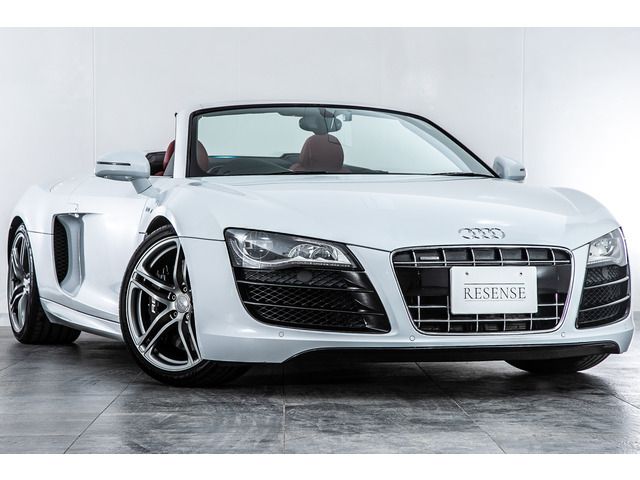 AUDI AUDI R8 SPYDER 2012 Image 31