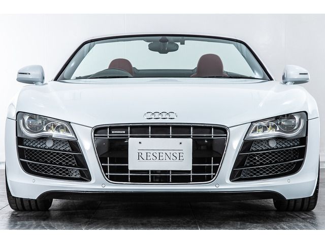 AUDI AUDI R8 SPYDER 2012 Image 31