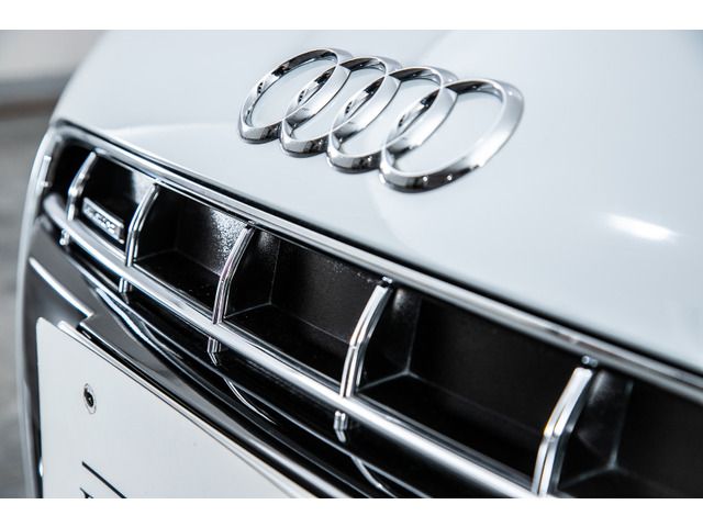 AUDI AUDI R8 SPYDER 2012 Image 31