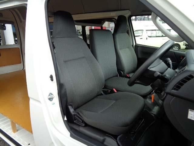 TOYOTA HIACE VAN 2WD 2017 Image 31