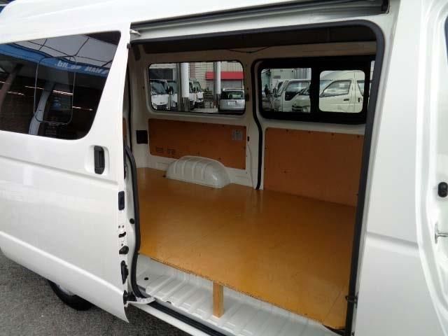 TOYOTA HIACE VAN 2WD 2017 Image 31