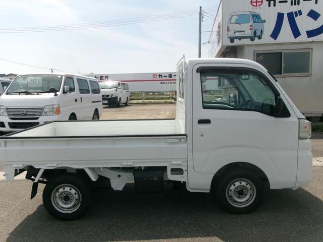 DAIHATSU HIJET TRUCK 4WD 2017 Image 31