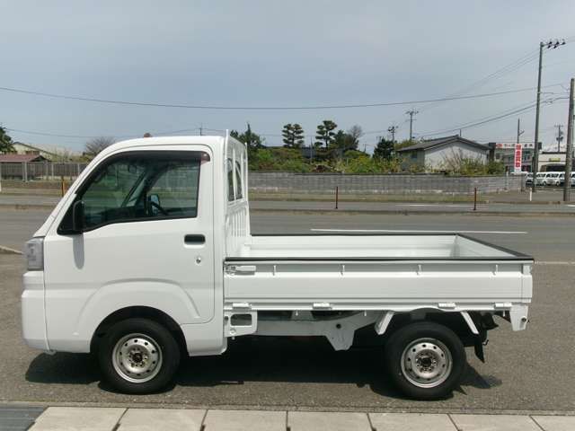 DAIHATSU HIJET TRUCK 4WD 2017 Image 31