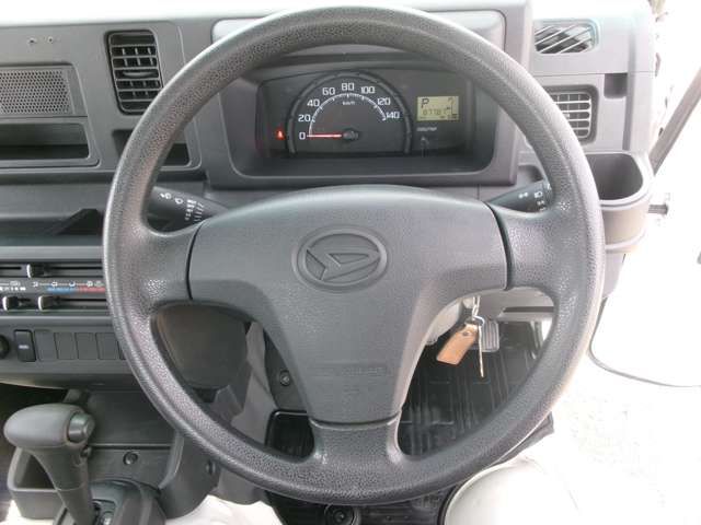 DAIHATSU HIJET TRUCK 4WD 2017 Image 31