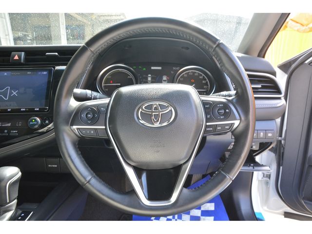 TOYOTA CAMRY HYBRID 2019 Image 31