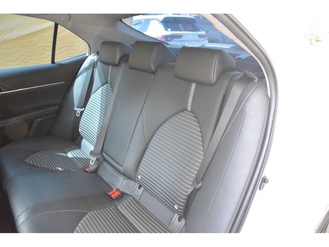 TOYOTA CAMRY HYBRID 2019 Image 31