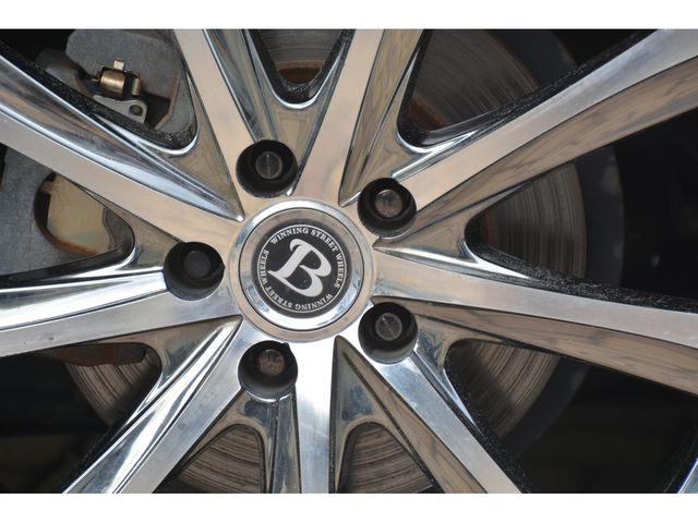 TOYOTA CAMRY HYBRID 2019 Image 31