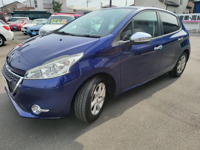 PEUGEOT 208 2016 Image 31