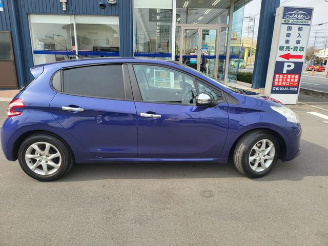 PEUGEOT 208 2016 Image 31