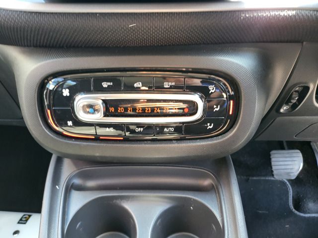 MCC SMART FORFOUR 2017 Image 31