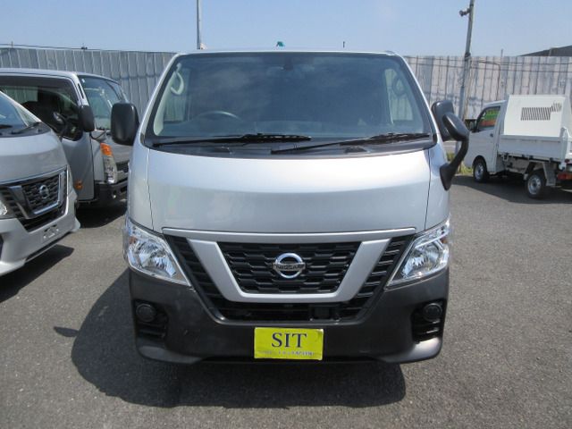 NISSAN NV350 CARAVAN 2019 Image 31
