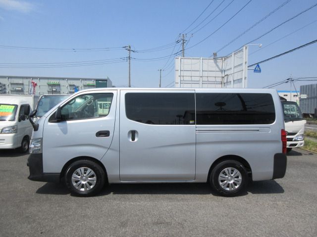NISSAN NV350 CARAVAN 2019 Image 31