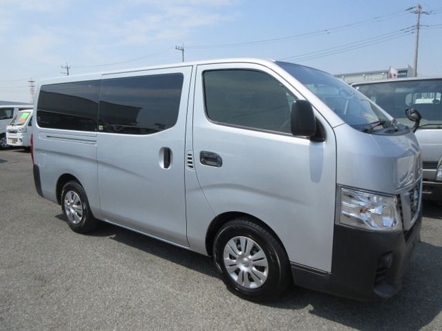 NISSAN NV350 CARAVAN 2019 Image 31