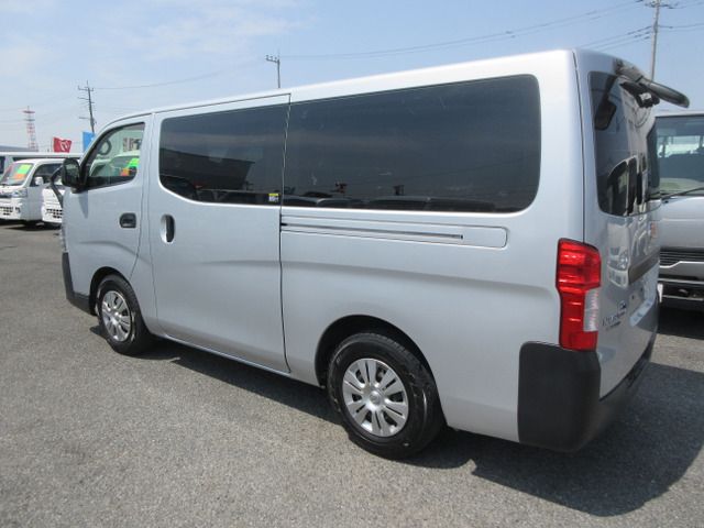NISSAN NV350 CARAVAN 2019 Image 31